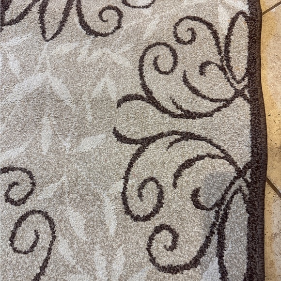 Orian 24 inch by 74 inch Elegant Brown and Cream Runner Rug - Picture 2 of 3